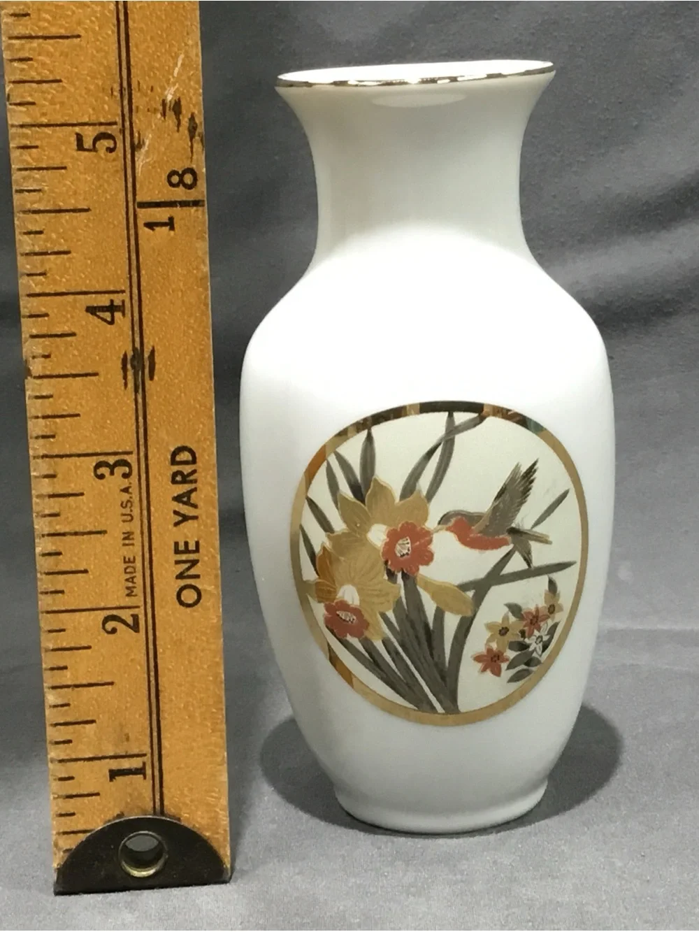 Vintage Japanese Porcelain Bud Vase